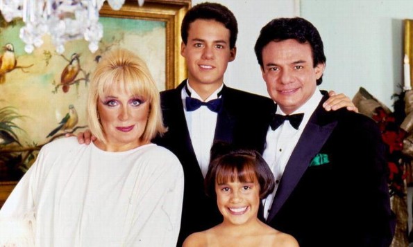 Sarita no recibirá la herencia de José José; Anel es la heredera universal Sarita no recibirá la herencia de José José; Anel es la heredera universal