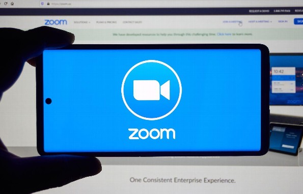 Hallan fallo de seguridad en Zoom; vulnera privacidad de usuarios Hallan fallo de seguridad en Zoom; vulnera privacidad de usuarios