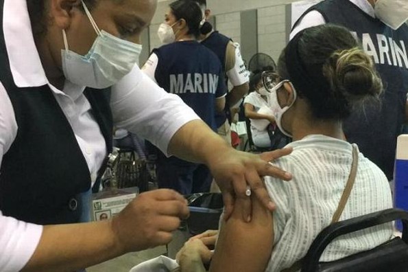 Abren página de registro para vacunación de personas de 50 a 59 años