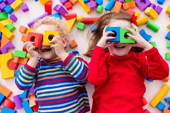 Diez frases para felicitar a los niños hoy en su día 