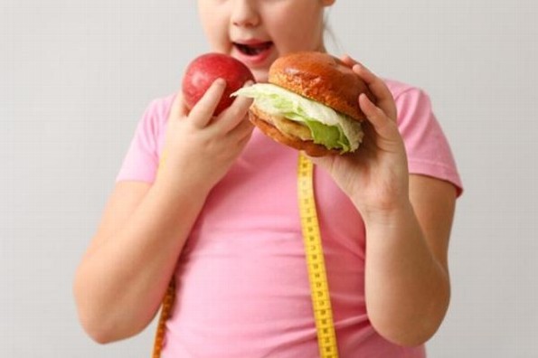 Exhortan a evitar sobrepeso y obesidad en niños 