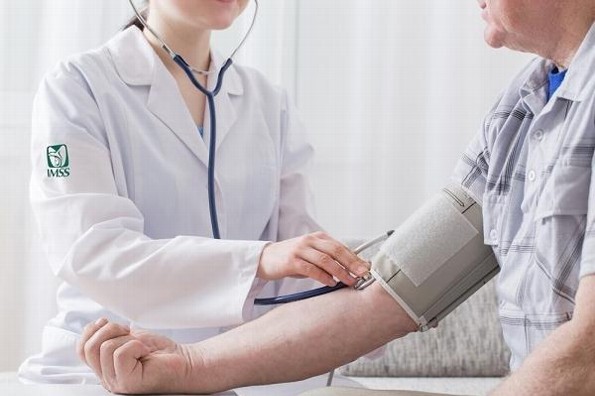 ¿Sabes que la hipertensión arterial causa insuficiencia renal y problemas cardiacos?