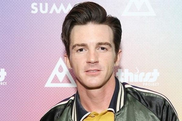 Drake Bell niega cargos y se declara inocente de delitos contra menor de edad