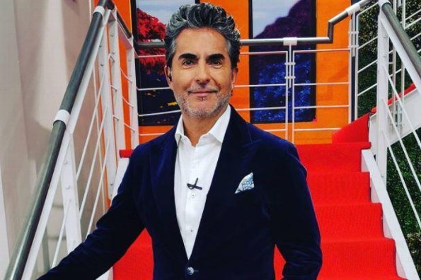 Raúl Araiza recibe notificación del INE tras violar veda electoral (+video) Raúl Araiza recibe notificación del INE tras violar veda electoral (+video)