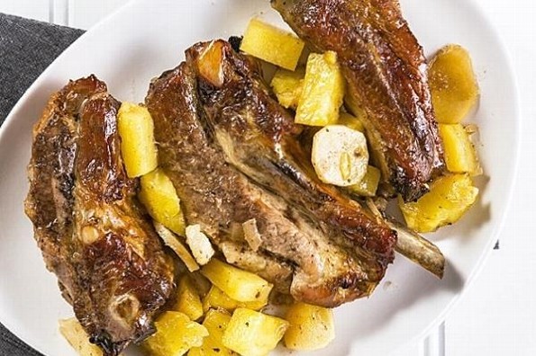 Receta de hoy: Costillas de puerco dulces con piña