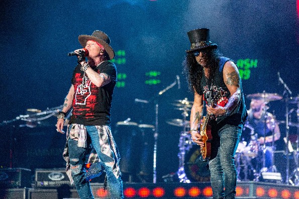 Niegan permiso para concierto de Guns N