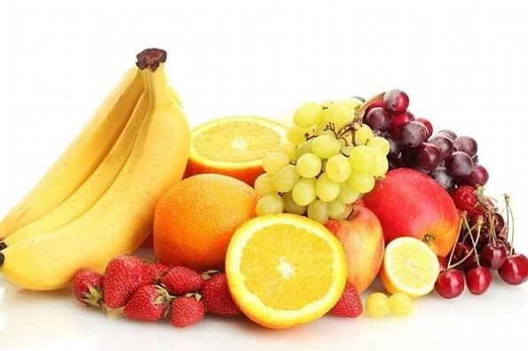 ¿Qué frutas tienen más calorías y cuál es el momento adecuado para consumirlas?