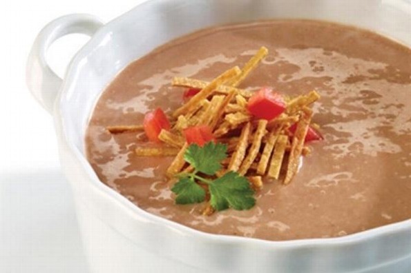 Receta de hoy: Crema de frijoles con chipotle