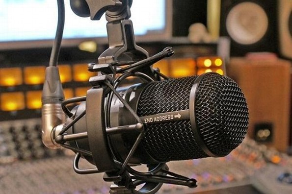 ¡Felicidades! Hoy es el Día del Locutor 