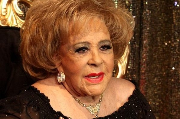 Fiestón para festejar los 90 años de Silvia Pinal ¡estrena novio! (+video) 