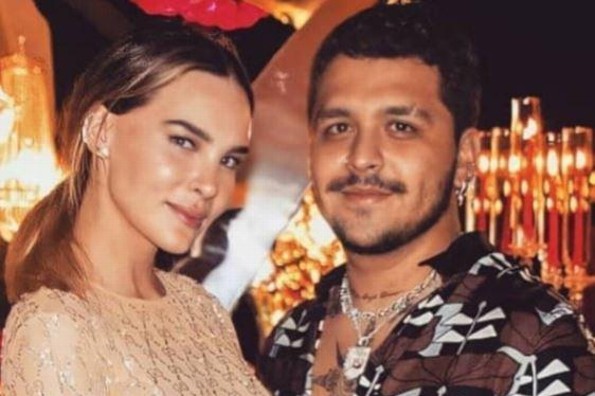 Belinda y Nodal juntos en Las Vegas ... ¿Se casaron? 