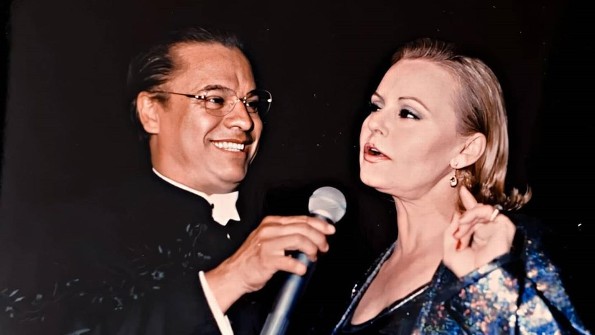 Recordando a Rocío Durcal y Juan Gabriel  en Sábados de Nostalgia 