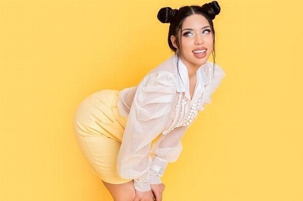 Prestan a Yeri MUA los vestidos de Miss Universo para sesión de fotos (+fotos)