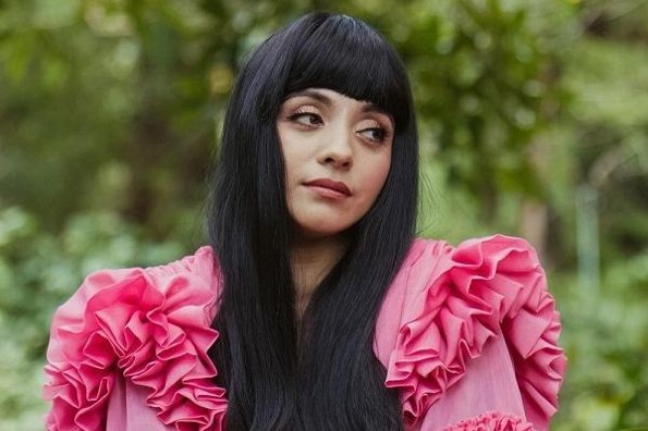 Mon Laferte estrena 