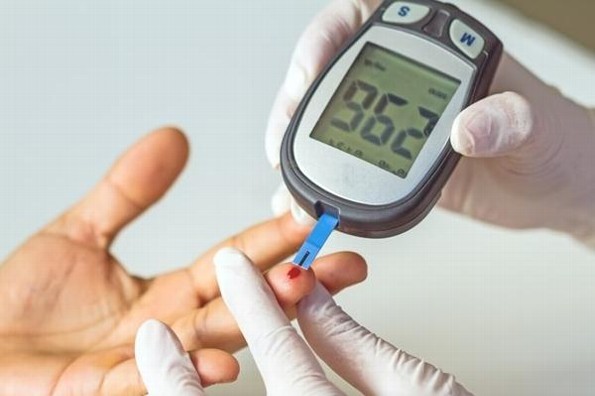 Exhortan a pacientes con diabetes acudir a chequeos médicos