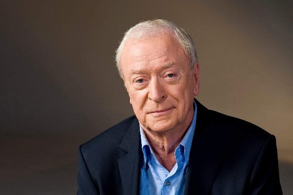 Michael Caine anuncia su retiro de la actuación