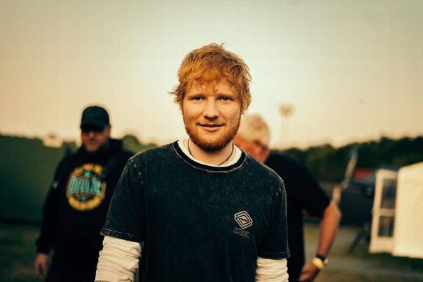 A nada de estrenar disco, Ed Sheeran da positivo a Covid