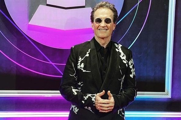 Recibe Emmanuel premio a la Excelencia Musical en los Latin Grammy  