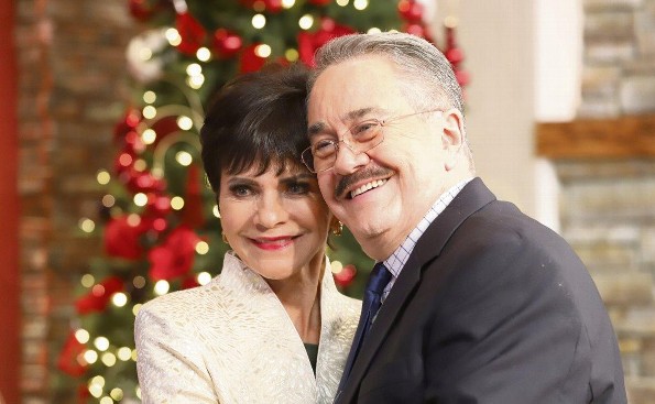 Pati Chapoy y Pedro Sola protagonizan promocional de 