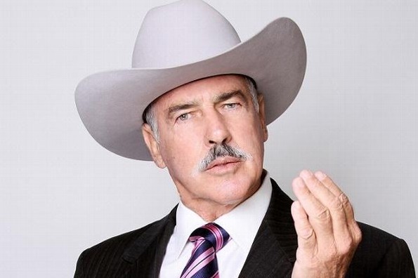 Libro señala a Andrés García y Joan Sebastian como presuntos socios de líder delincuencial