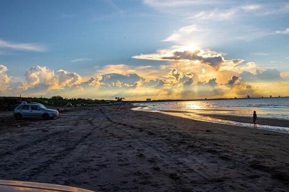 Hoy viernes día cálido; habrá buen tiempo los próximos días 