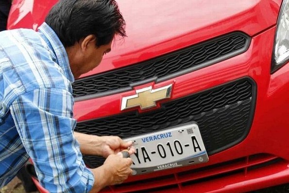 Esto hay que saber sobre el cambio de placas de tu auto en Veracruz