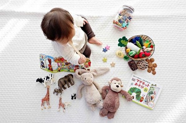 Descubre qué aprende tu bebé durante su primer año de vida
