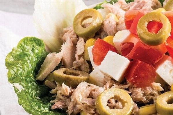 Receta de hoy: Ensalada de atún y aceitunas 