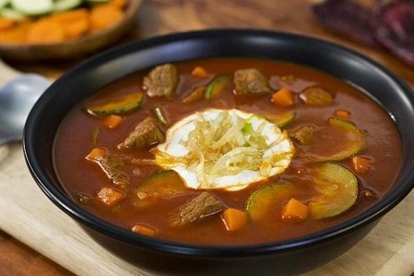 Receta de hoy: Sopa de calabacitas con res