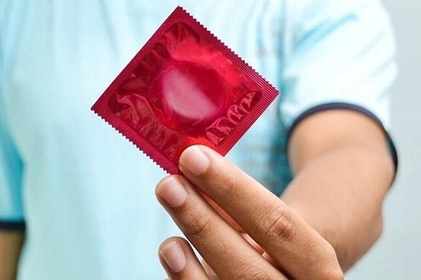 Lanzan primer preservativo exclusivo para hacerlo 