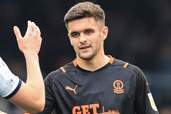 Estoy cansado de mentir: Futbolista profesional se declara gay (+video)