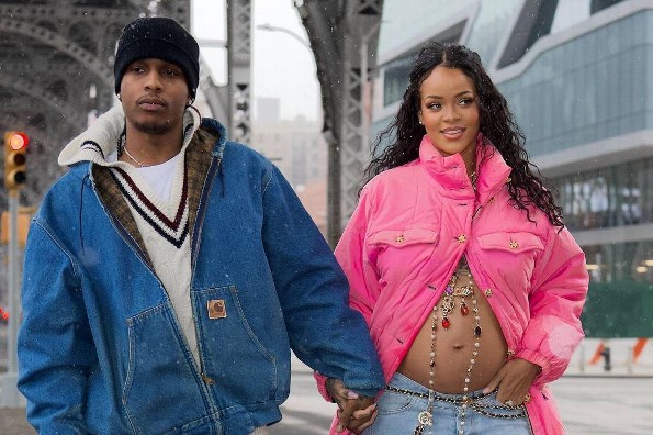 ¡Ya nació! Rihanna y A$AP Rocky dan la bienvenida a su primer hijo (+foto)
