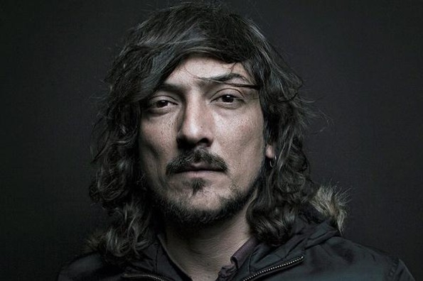 León Larregui llama 