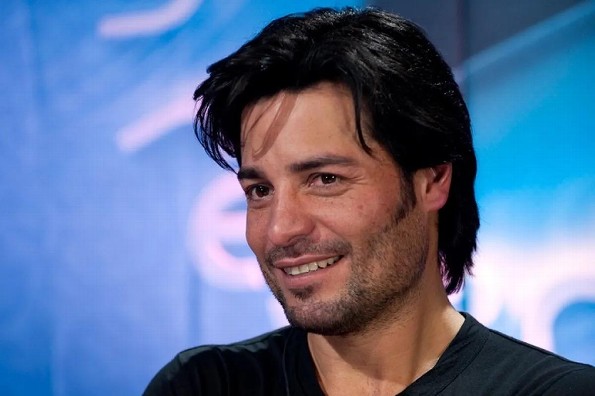 Hoy recordamos a Chayanne  con "Candela"