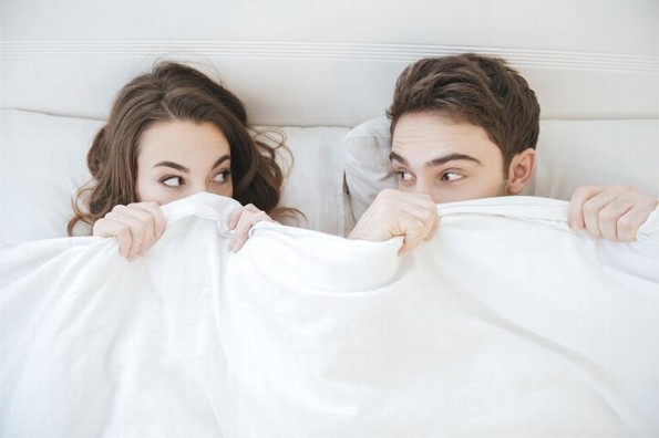 Sexo entre amigos, ¿consolida la amistad?