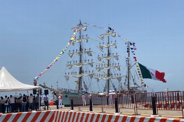 Atracan buques en Veracruz en inicio de Festival de Velas Latinoamérica 2022