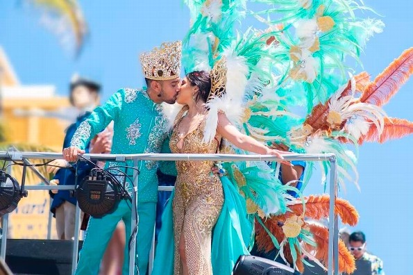 Hoy último desfile de Carnaval de Veracuz, lo cambian de dirección 