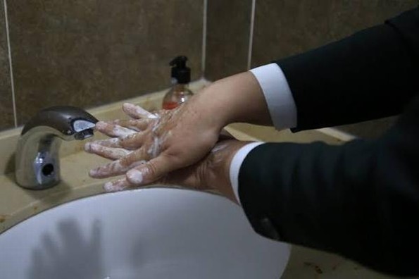Recomiendan continuar con el lavado constante de manos 