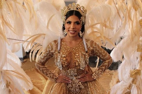 Difunden foto de Yeri MUA dormida en la vía pública en estado de ebriedad (+foto)