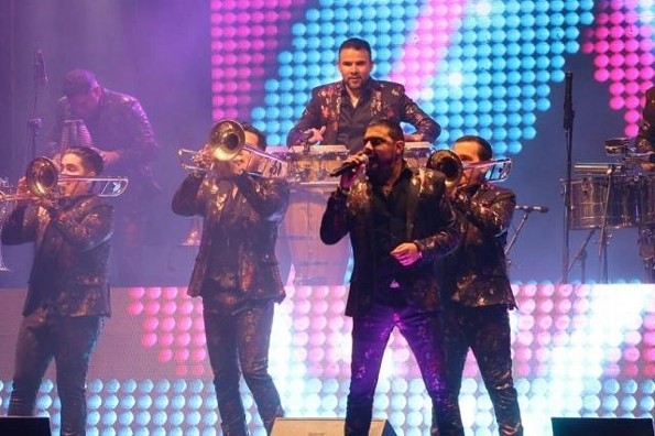 ¡Conciertazo! Banda el Recodo la arma en grande en Boca del Río (+fotos)