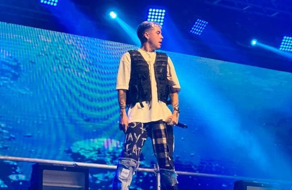 Mario Bautista prende con su música en las FIESTAS DE SANTA ANA