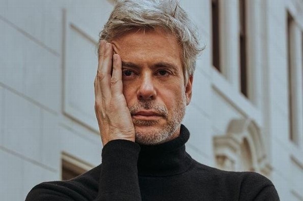 Muere el actor y cantante Diego Bertie al caer del piso 14 de un edificio