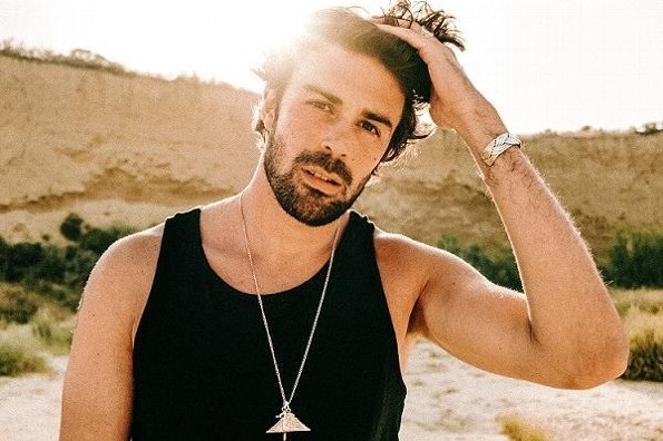 Héctor Pérez, feliz con el estreno de 