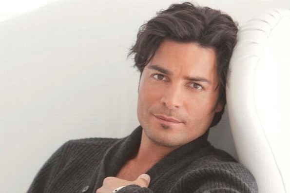 Chayanne aparece con 