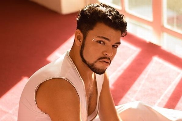 Ferlu busca conquistar al público con su estilo interpretativo 