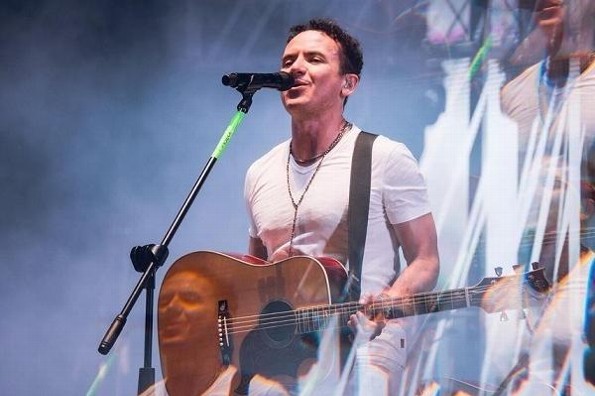 Fonseca, nominado en 4 categorías de los Latin Grammys 