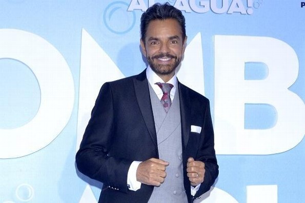 Eugenio Derbez revela que ya no podría levantar su hombro tras accidente (+video) Eugenio Derbez revela que ya no podría levantar su hombro tras accidente (+video)