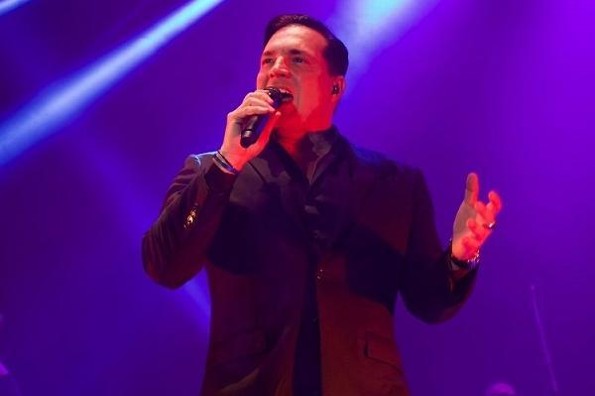 Daniel Boaventura celebra su trayectoria en Veracruz con espectacular concierto (+fotos/videos