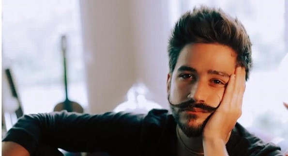 El rostro de Índigo se deja ver por descuido de Camilo y Eva Luna