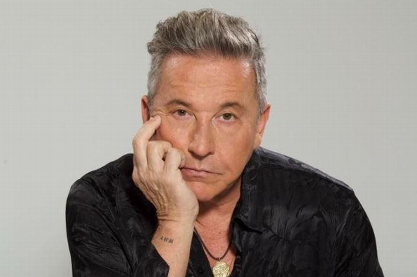 Critican a Ricardo Montaner por referirse a índigo con el pronombre 